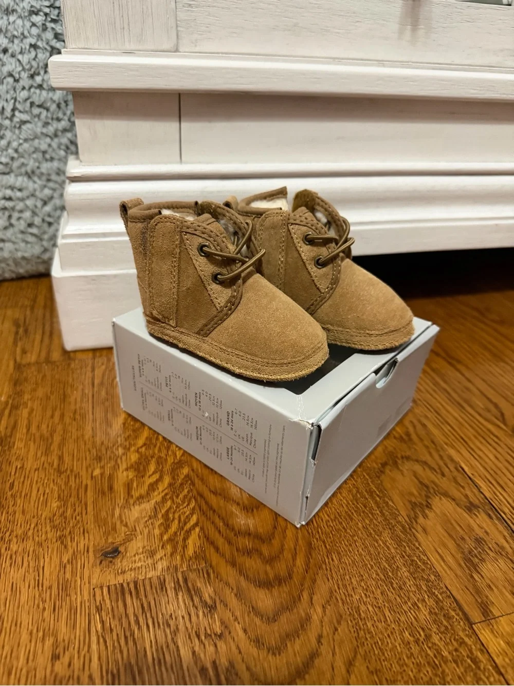 UGG Kids Chestnut Suede Shearling Lace Boots